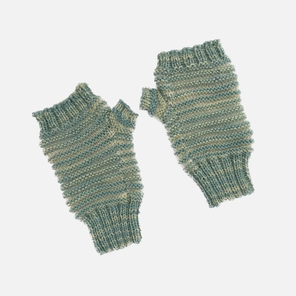 Dee’s Loominary, hand knitted, wool blend fingerless gloves. - Picture 1 of 4